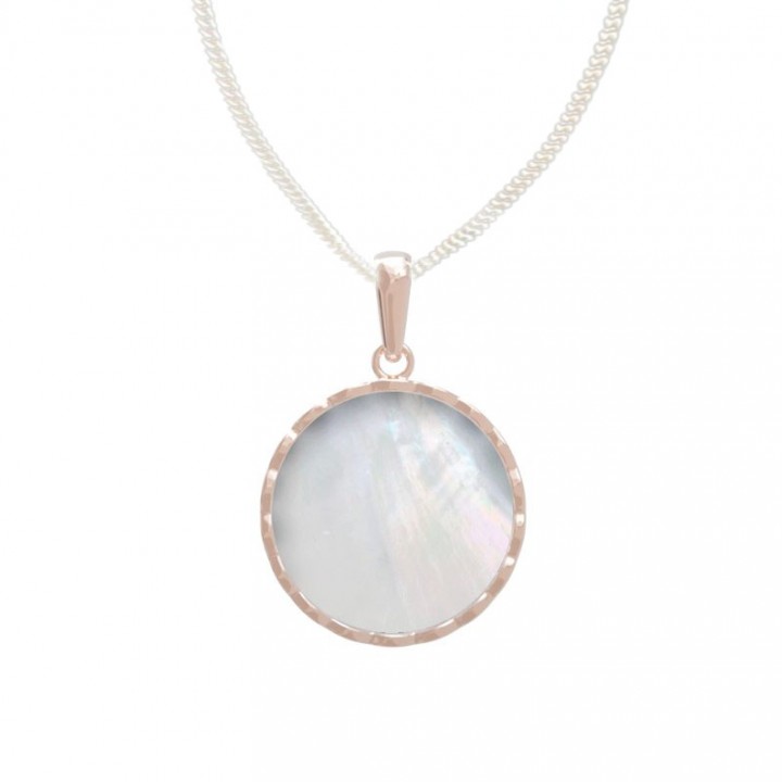 White Pearl Pendant- Risea ( pendant 1.670.990vnd, Silver chain :499.000vnd )